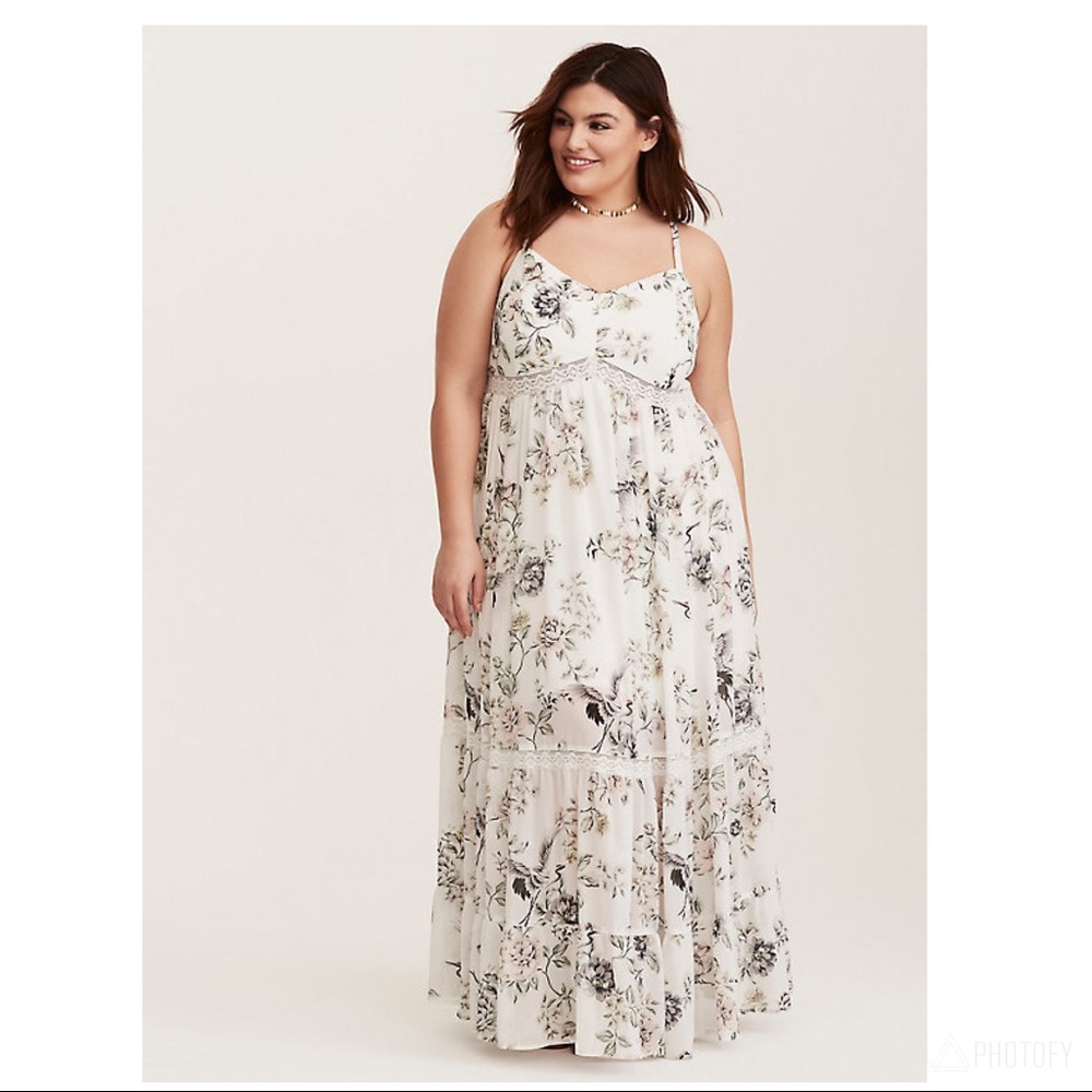 Torrid Maxi SZ 3 short